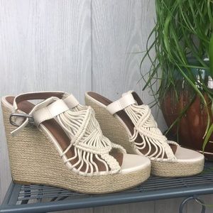 Lucky Brand cream espadrille adjustable strap sandals